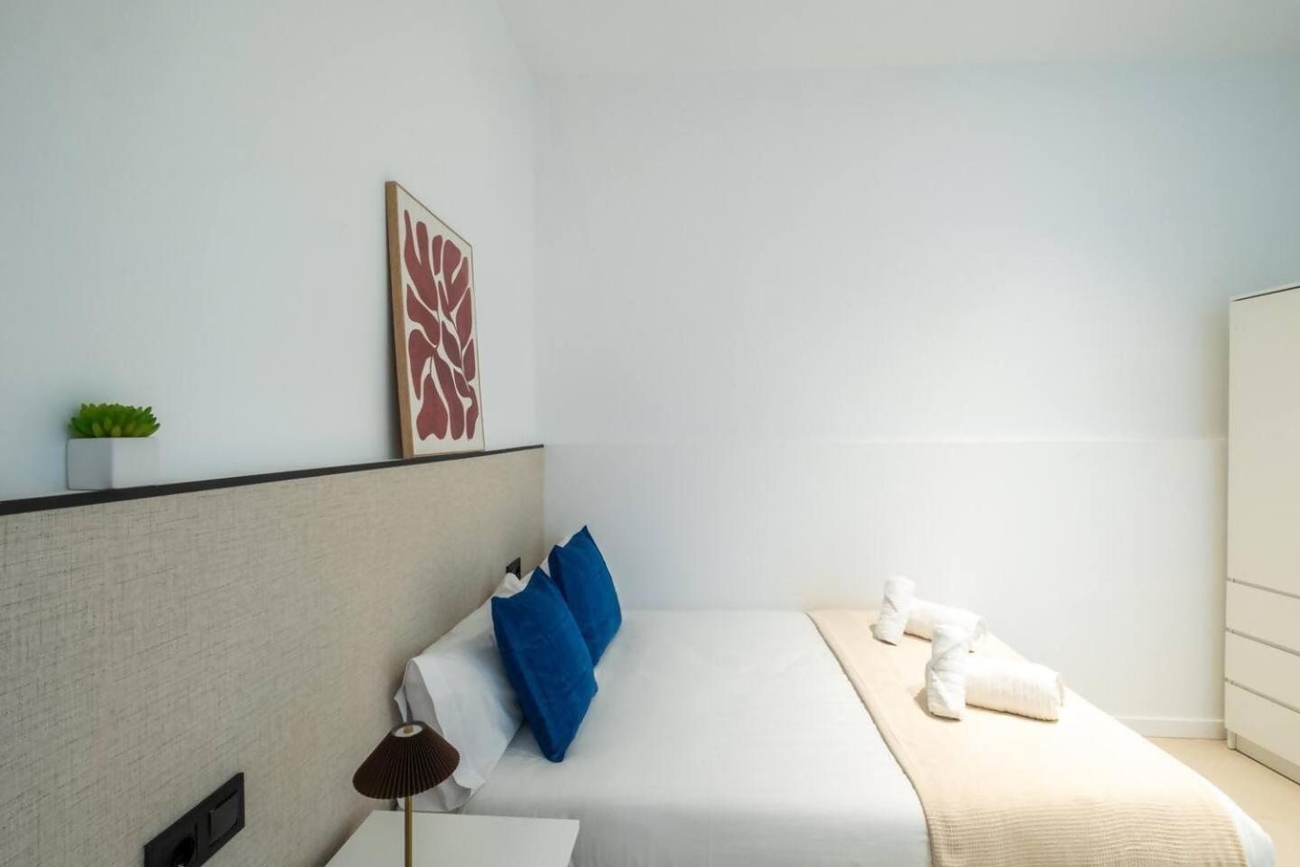 Flats Nou Mestalla Apartment