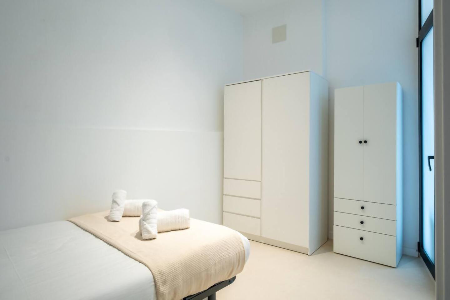 Flats Nou Mestalla Apartment *